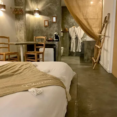 La Perle Du Voyageur * 阿格德